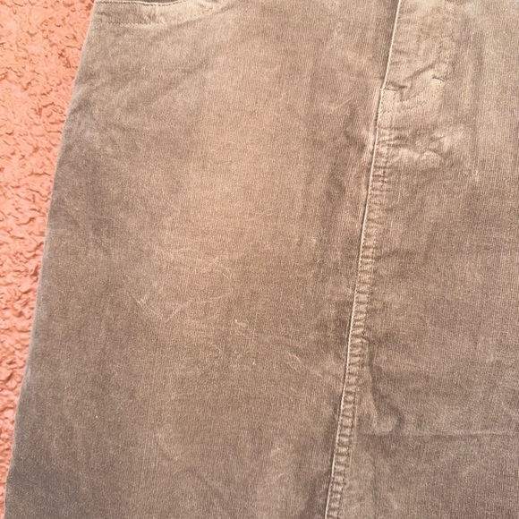 Tommy Hilfiger Corduroy Mini Skirt Belted Brown with Floral Design Size 2 Y2K - Picture 3 of 10